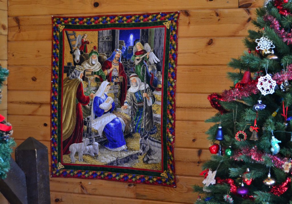 Away in a manger - Christmas small wall hanging, what a completed project of a fabric panel for quilting looks like