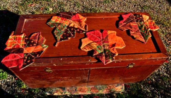 patchwork maple leaf hot pad set