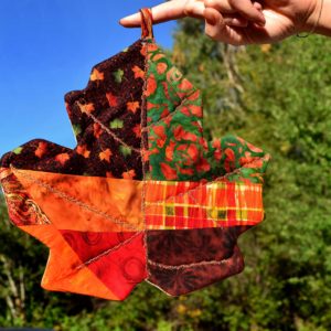 patchwork maple leaf potholder / mug rug