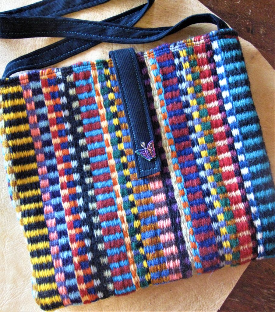 Multi-colored boho woven bag - Practical boho weaving