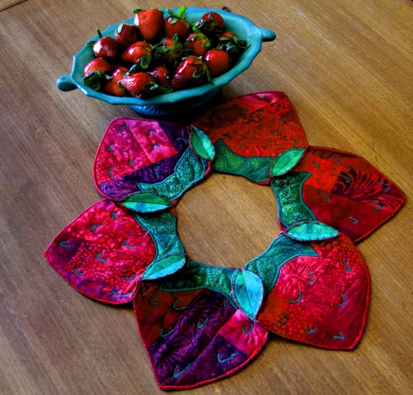 Fruit bowl holder - strawberry patch quilted centerpiece
